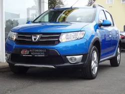 Blau Gebraucht 2016 Dacia Sandero Prestige Kleinwagen | 10.600 € (Fairer Preis)