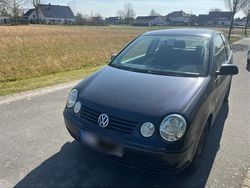 Blau Gebraucht 2002 VW Polo Limousine | 450 € (Superpreis)