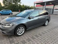 Grau Gebraucht 2019 VW Golf VII Kombi | 11.850 € (Guter Preis)