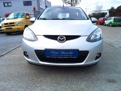Silber Gebraucht 2008 Mazda 2 Independence Limousine | 2.490 € (Fairer Preis)