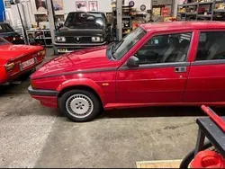 Rot Gebraucht 1990 Alfa Romeo 75 Limousine | 9.900 €
