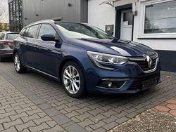 Blau Gebraucht 2017 Renault Mégane IV Limousine | 7.800 € (Etwas zu teuer)