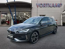 Mitternachtsschwarz (metallic) Gebraucht 2021 Cupra Leon Limousine | 25.480 € (Fairer Preis)