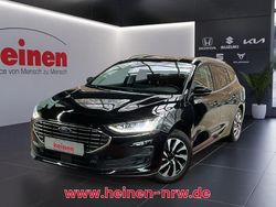 Schwarz Gebraucht 2025 Ford Focus Titanium Limousine | 22.899 € (Superpreis)