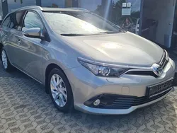 Silber Gebraucht 2018 Toyota Auris Touring Sports Cool Kombi | 17.700 € (Etwas zu teuer)