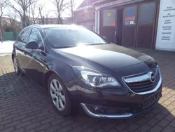 Schwarz (metallic) Gebraucht 2016 Opel Insignia Kombi | 8.989 € (Fairer Preis)