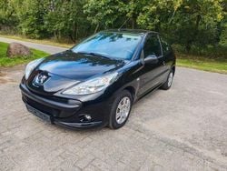 Schwarz Gebraucht 2011 Peugeot 206 Limousine | 1.950 € (Etwas zu teuer)