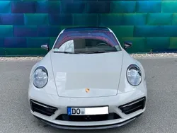 Grau Gebraucht 2023 Porsche 911 Carrera GTS Coupé | 165.990 € (Etwas zu teuer)