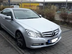 Silber metallic Gebraucht 2011 Mercedes E350 Coupé | 14.300 € (Fairer Preis)