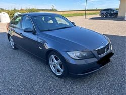 Schwarz Gebraucht 2006 BMW 330 Limousine | 9.490 € (Fairer Preis)