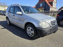 Silber Gebraucht 2002 Mercedes ML270 Edition SUV | 2.379 € (Superpreis)