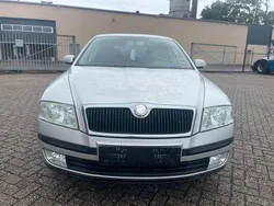 Silber Gebraucht 2007 Skoda Octavia Ambiente Kombi | 1.450 € (Superpreis)