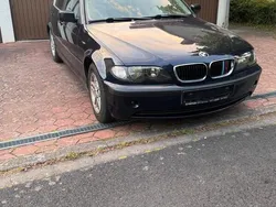 Blau Gebraucht 2004 BMW 318 Limousine | 1.399 € (Guter Preis)