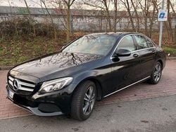 Schwarz Gebraucht 2015 Mercedes C180 Limousine | 16.290 € (Fairer Preis)