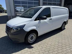 Weiß Gebraucht 2021 Mercedes Vito Van / Kleinbus | 21.301 € (Guter Preis)