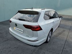 Weiß Gebraucht 2021 VW Golf VIII R Kombi | 29.299 € (Teuer)