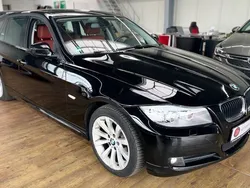 Schwarz Gebraucht 2012 BMW 318 Comfort Edition Kombi | 8.990 € (Fairer Preis)
