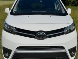 Weiß Gebraucht 2018 Toyota Proace Verso Edition Kombi | 25.999 € (Fairer Preis)