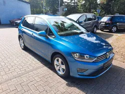 Blau Gebraucht 2015 VW Golf Sportsvan Comfortline Van / Kleinbus | 12.980 € (Guter Preis)