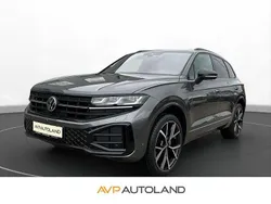 Siliziumgrau metallic Gebraucht 2025 VW Touareg Style SUV | 84.940 €