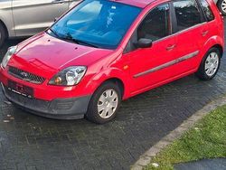 Rot Gebraucht 2006 Ford Fiesta Fun X Limousine | 2.250 €