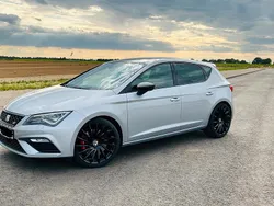 Grau Gebraucht 2017 Cupra Leon Limousine | 23.680 € (Superpreis)