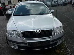 Silber Gebraucht 2008 Skoda Octavia Ambiente Kombi | 850 € (Superpreis)