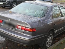 Grau Gebraucht 1998 Toyota Camry Limousine | 1.995 € (Fairer Preis)