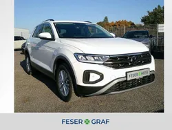 Pure white Gebraucht 2024 VW T-Roc Life SUV | 21.430 € (Superpreis)