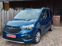 Blau Gebraucht 2021 Opel Combo Van / Kleinbus | 40.999 €