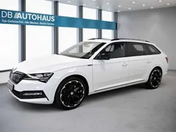 Weiß Gebraucht 2021 Skoda Superb SportLine Kombi | 25.870 € (Guter Preis)