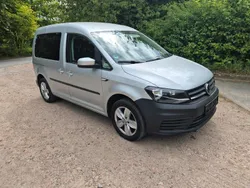 Silber Gebraucht 2016 VW Caddy Trendline Van / Kleinbus | 10.600 € (Guter Preis)
