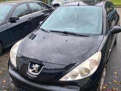 Schwarz Gebraucht 2010 Peugeot 206+ Kleinwagen | 2.400 € (Fairer Preis)