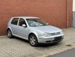 Silber Gebraucht 1998 VW Golf IV Basis Limousine | 950 € (Guter Preis)