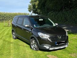 Schwarz Gebraucht 2021 Dacia Lodgy Stepway Van / Kleinbus | 15.500 € (Fairer Preis)