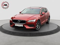 Rot Gebraucht 2020 Volvo V60 Momentum Kombi | 29.900 € (Fairer Preis)