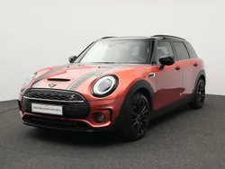 Rot Gebraucht 2024 Mini Cooper S Clubman Kombi | 29.280 € (Superpreis)