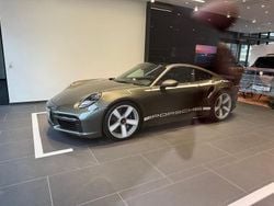 Grün Gebraucht 2025 Porsche 911 Coupé | 289.000 €