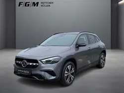 Lack mountaingrau Gebraucht 2023 Mercedes GLA220 Progressive SUV | 43.570 € (Guter Preis)