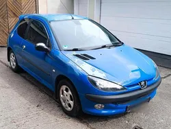 Blau Gebraucht 2000 Peugeot 206 Kleinwagen | 888 € (Guter Preis)
