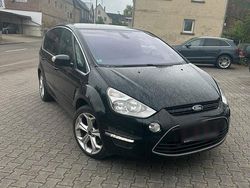 Schwarz Gebraucht 2011 Ford S-MAX S Van / Kleinbus | 8.500 € (Fairer Preis)