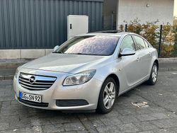 Silber Gebraucht 2010 Opel Insignia Edition Limousine | 6.500 € (Etwas zu teuer)