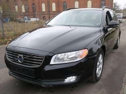 Black solid (stone) / solid Gebraucht 2014 Volvo V70 Kinetic Kombi | 12.999 € (Fairer Preis)