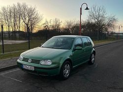 Grün Gebraucht 2001 VW Golf Limousine | 1.190 € (Guter Preis)
