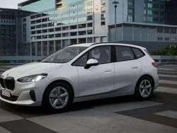 Mineralweiss metallic Gebraucht 2022 BMW 220 Active Tourer Sport Line Van / Kleinbus | 26.885 € (Guter Preis)