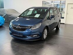 Nacht blau met Gebraucht 2017 Opel Zafira Edition Van / Kleinbus | 15.500 € (Fairer Preis)