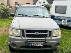 Grau Gebraucht 2004 Ford Explorer SUV | 5.900 € (Fairer Preis)