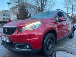 Rot Gebraucht 2017 Peugeot 2008 Active SUV | 5.900 € (Fairer Preis)