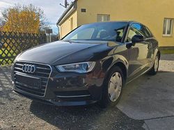 Braun Gebraucht 2013 Audi A3 Sport Limousine | 7.350 € (Guter Preis)
