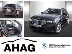Saphirschwarz metallic Gebraucht 2025 BMW 330 M Sport Kombi | 46.990 € (Etwas zu teuer)